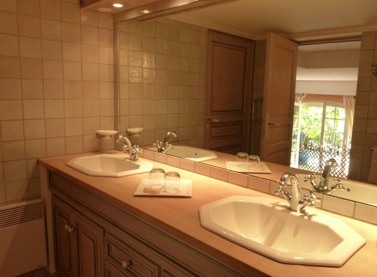 Le Bastidon Saint-Michel Bed & Breakfast Sainte-Maxime Exterior photo